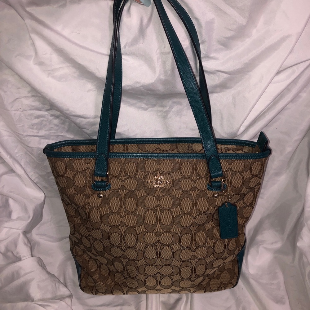 NWOT Coach Shoulder Bag